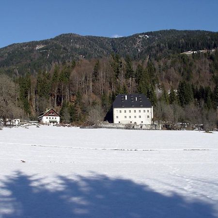 Schloss Manndorf Gaestehaus Kotschach-Mauthen Luaran gambar
