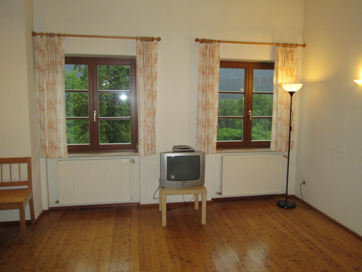 Schloss Manndorf Gaestehaus Kotschach-Mauthen Luaran gambar